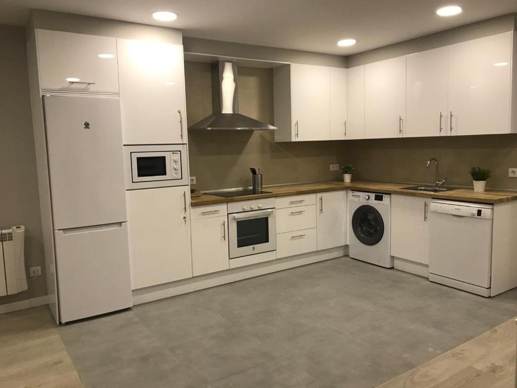 Apartamento .Expectacular,céntrico,nuevo 5 min a pie de la Laurel Logroño Exterior foto
