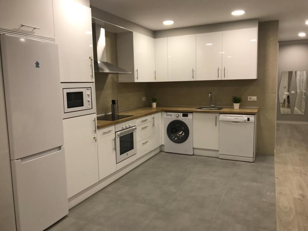 Apartamento .Expectacular,céntrico,nuevo 5 min a pie de la Laurel Logroño Exterior foto
